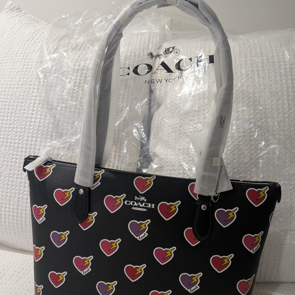Coach Gallery Tote Black Handbag with Heart & Bolt Design
